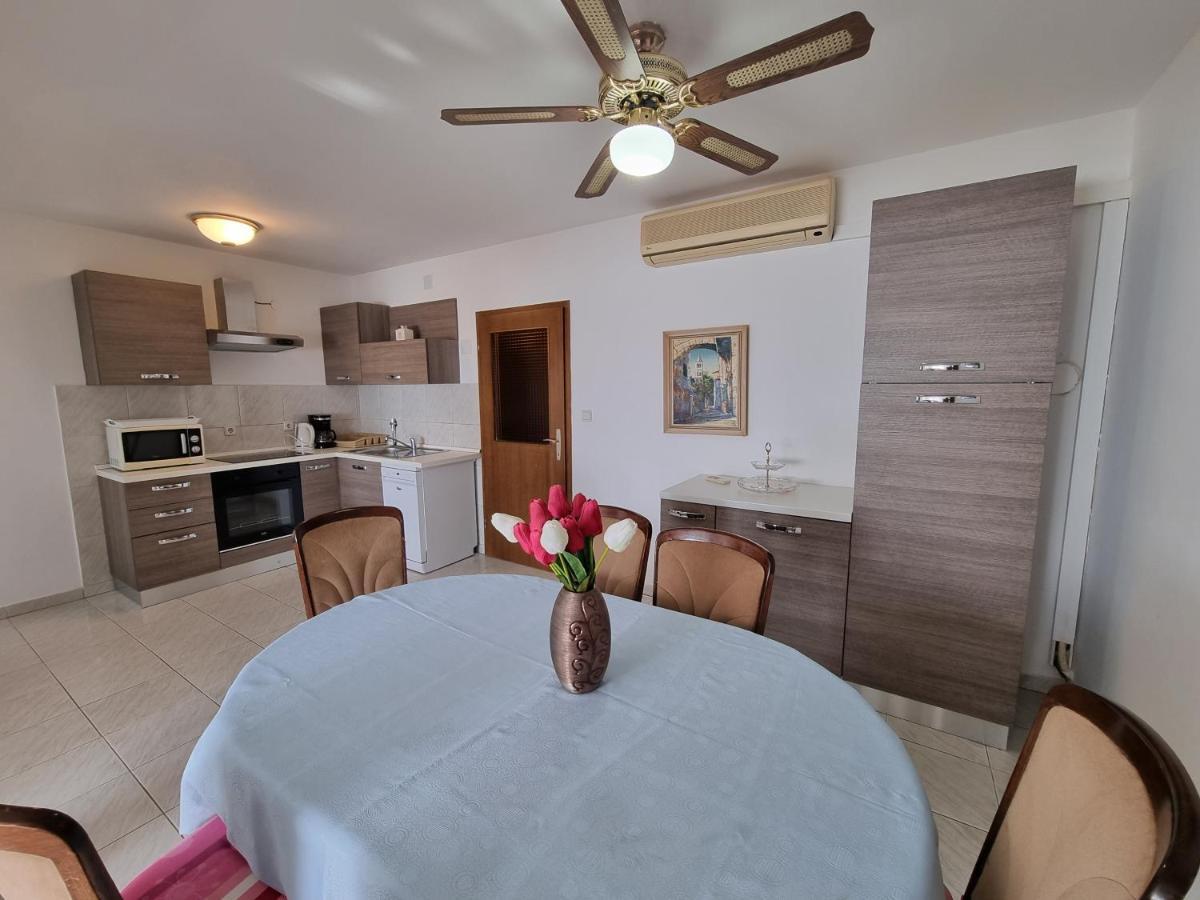 Apartment Grbac Barbat na Rabu Exterior foto